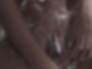 Hot Schneckchen Porno Video: Blitzeblank rasiert
