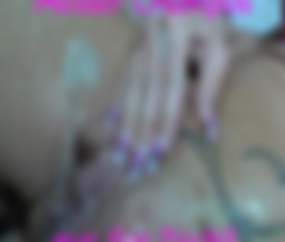 Hot Schneckchen Porno Video: Heißer Champus....nur für DICH !!!