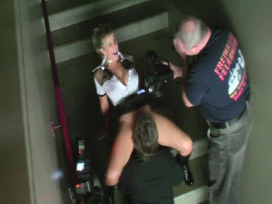 Hot Schneckchen Porno Video: NS mit 5 usern!!!