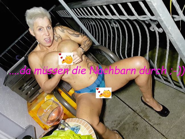 Hot Schneckchen Porno Video: Outdoor!! In Public!!...da müssen die Nachbarn durch ;-))