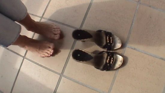 Hot Schneckchen Porno Video: Pantolette